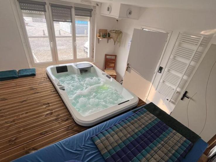 "Le Petit Marin", 2 ch, parking privé, 5 mn plage