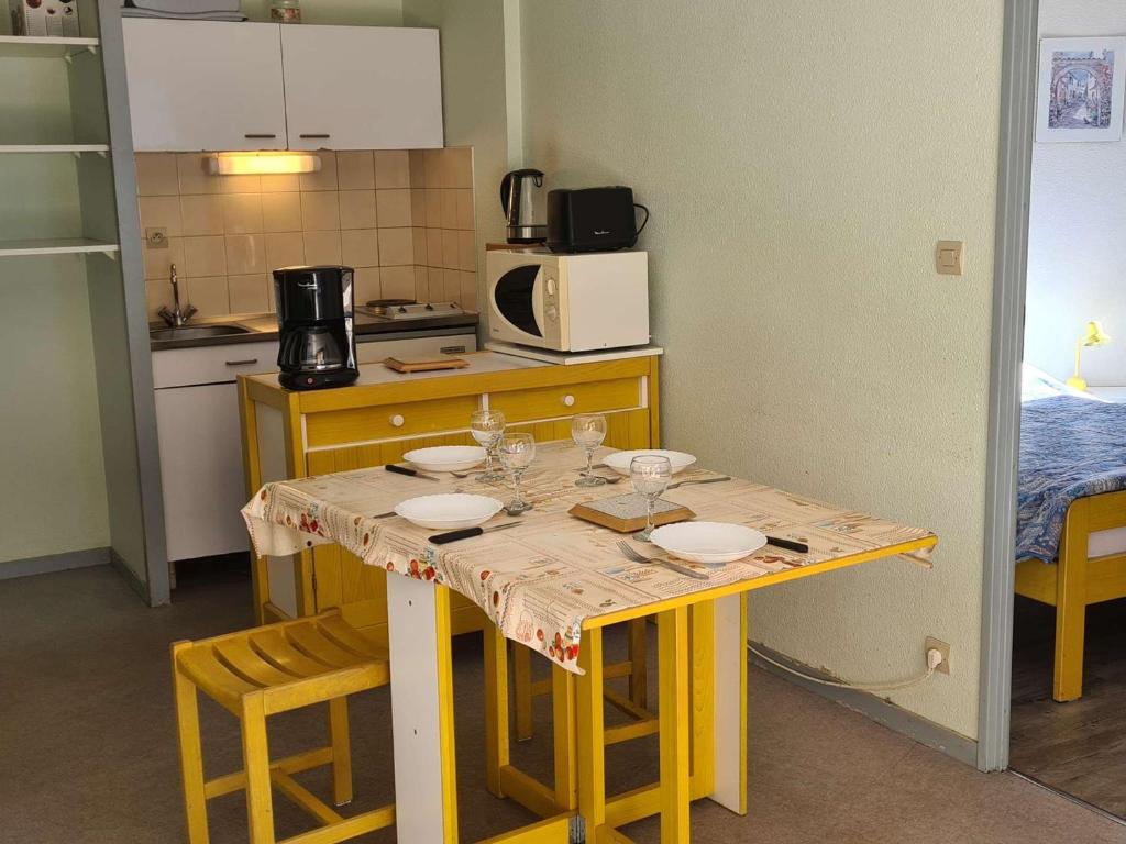 T2 avec balcon, 6 pers, parking, casier à skis - Saint-Lary-Soulan - FR-1-457-253