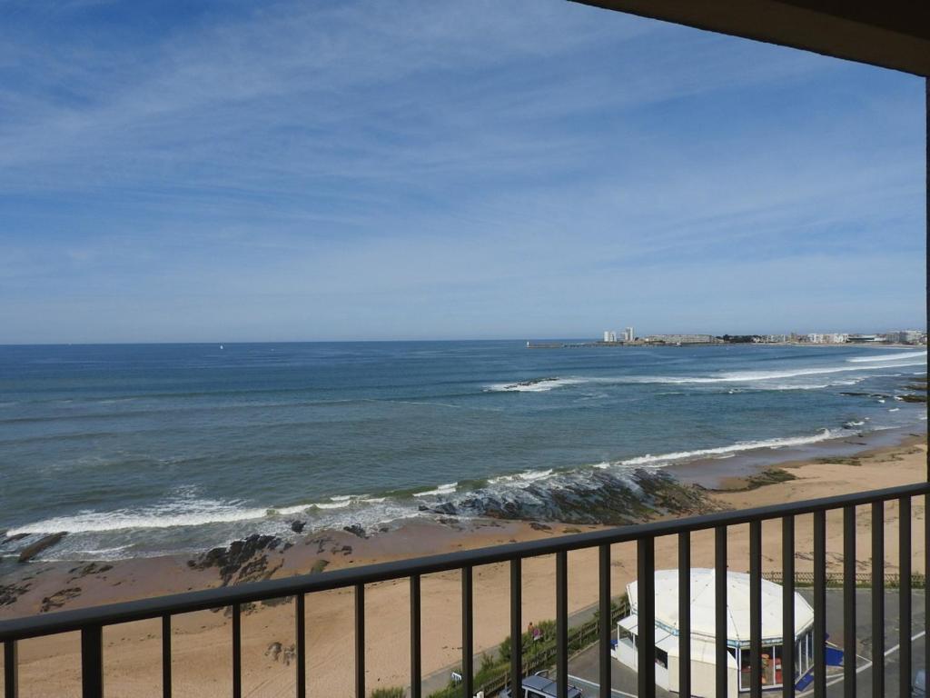 T2 agréable aux Sables - Face mer, proche plage & commerces, balcon, animal admis - FR-1-92-629