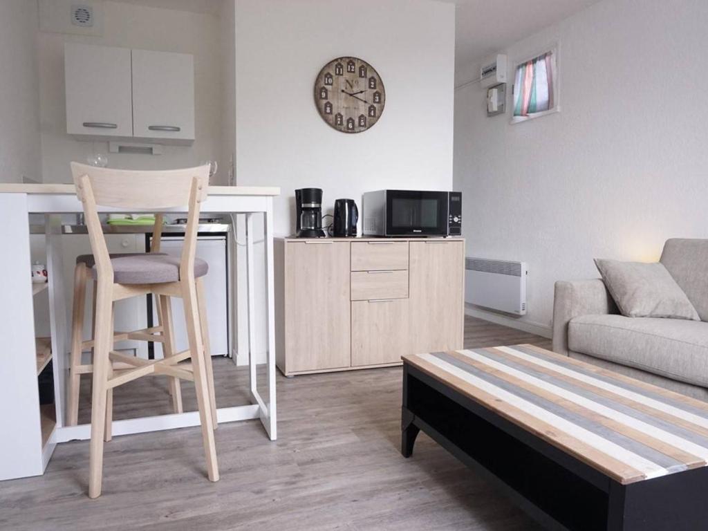 Studio à 200m Plage avec Ménage Inclus - FR-1-224B-699