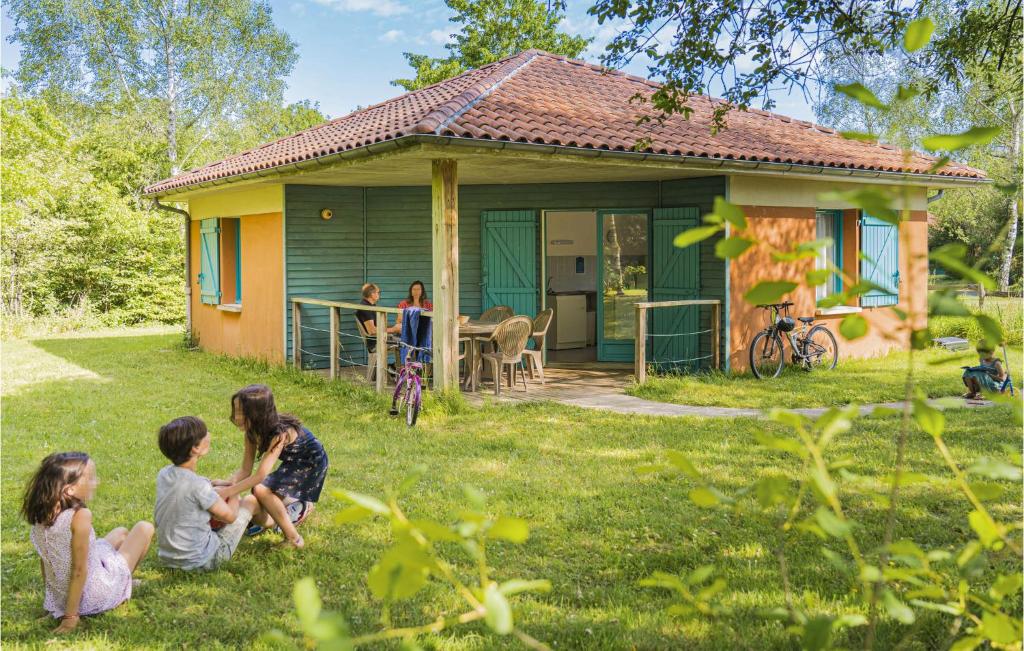 Gorgeous Apartment In Le Fuilet With Wifi