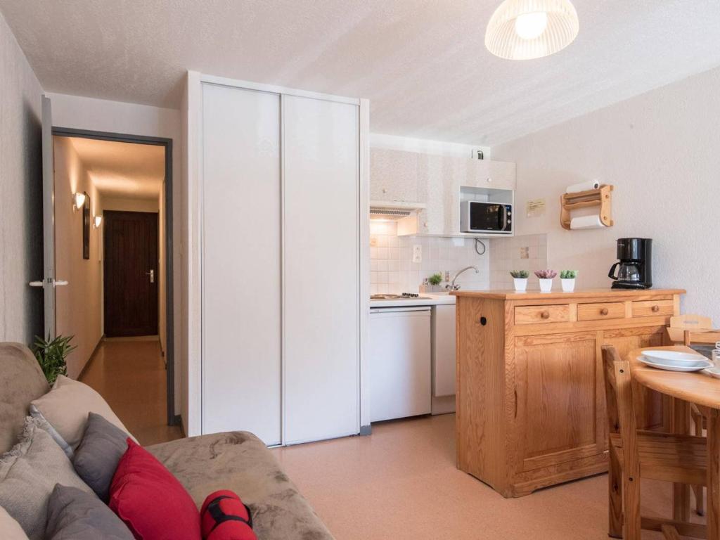 Appartement calme avec balcon, 6 personnes, centre Saint-Lary Soulan, proche remontées et parking privé - FR-1-296-155