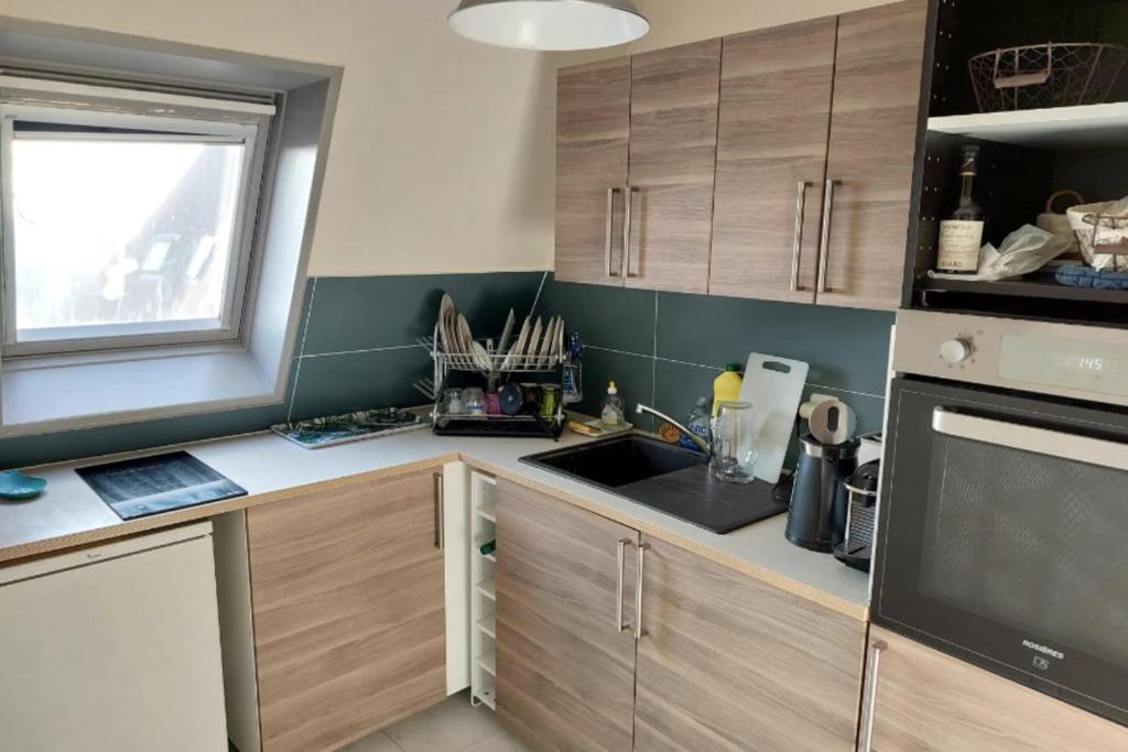 Apartment with balcony close to the beach