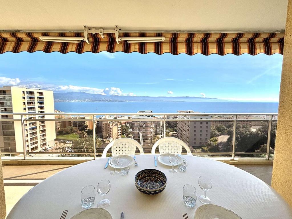 Appartement 3P avec parking, proche plage et centre - 7 couchages - FR-1-61-573