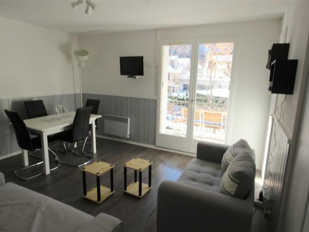 Appartement 2 Pièces avec Cabine, Parking, Internet - Bagnères-de-Luchon - FR-1-313-159