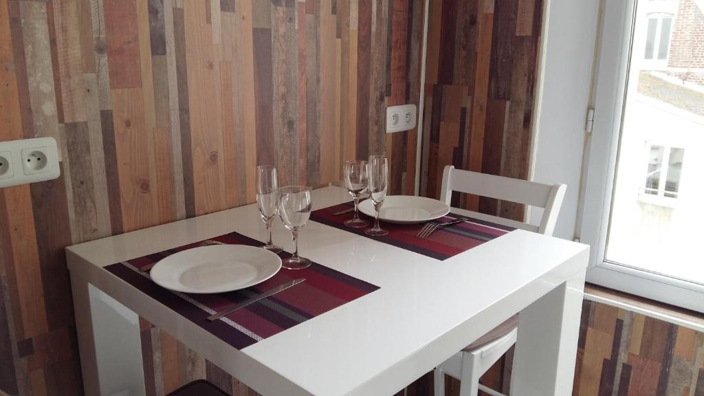 Appartement T3 Charmant, Proche Plage et Commerces, Idéal Famille - FR-1-646-43