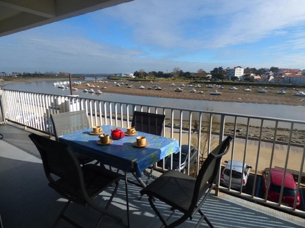 Appartement face port pour 4 personnes