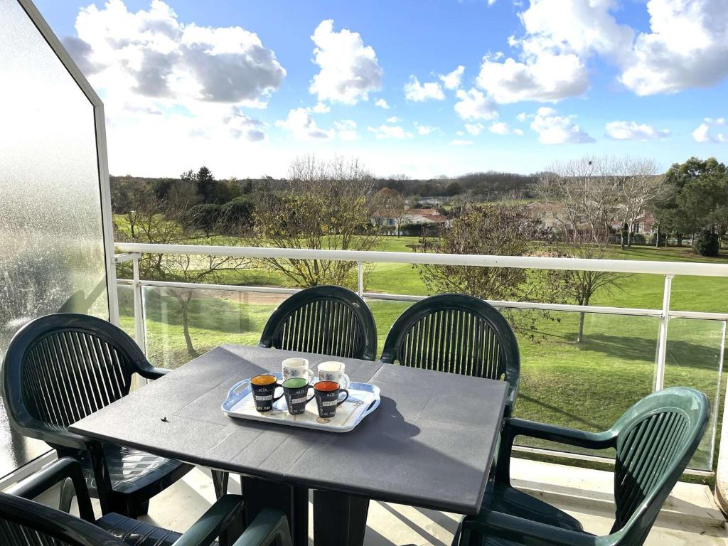 Confortable appartement 2 chambres avec piscine et parking à L'Aiguillon-sur-Vie - FR-1-224-797