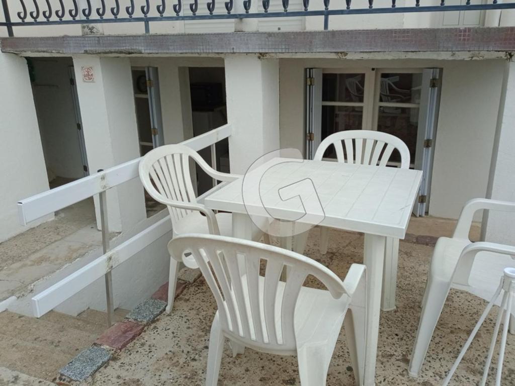 Appartement cosy en demi-sous-sol à 300m de la plage - Idéal pour 2/3 personnes - FR-1-357-317