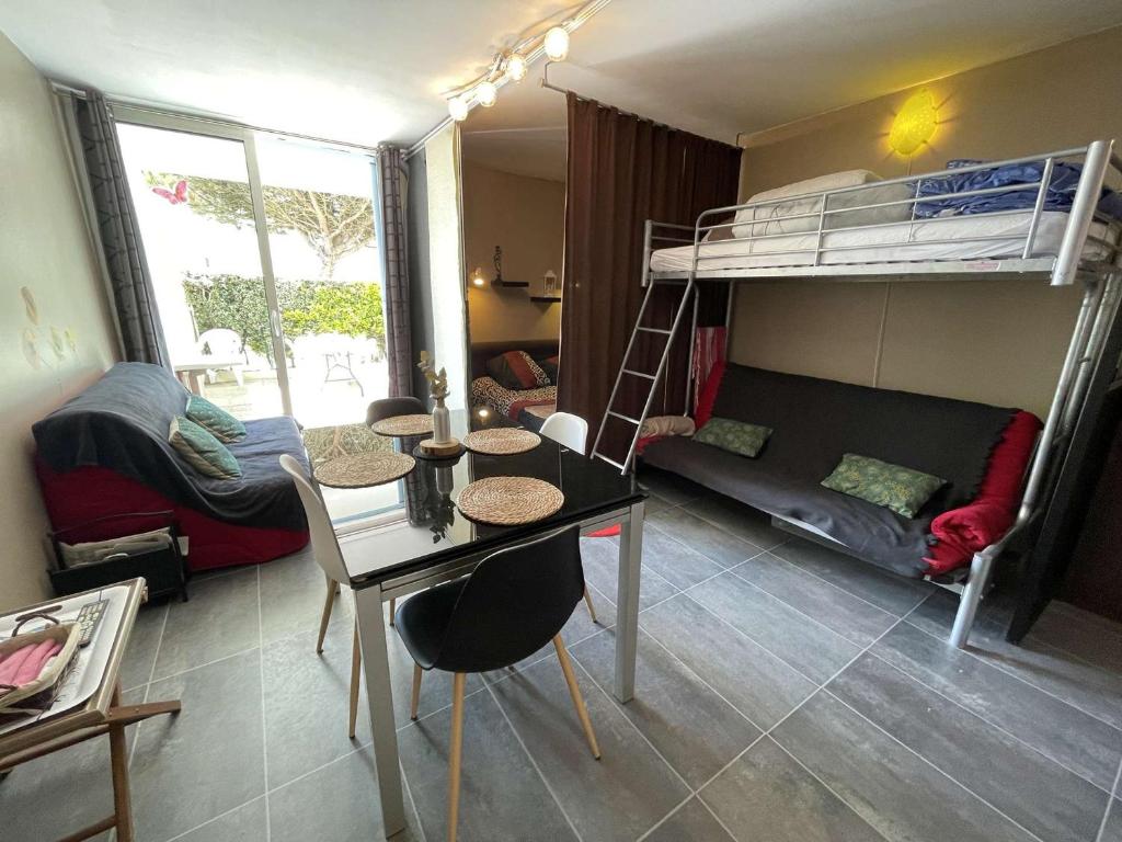 Studio cosy avec terrasse, parking privé, à 300m de la plage - Saint-Hilaire-de-Riez - FR-1-224C-236