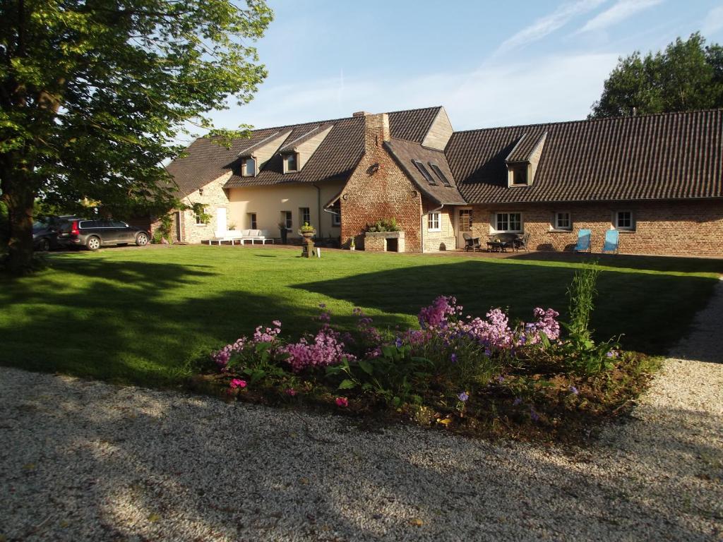 Au Coeur Des Hôtes