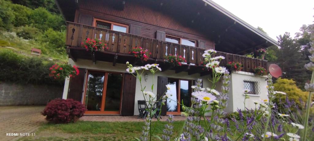 Chalet au bois des écureuils classé trois étoiles.