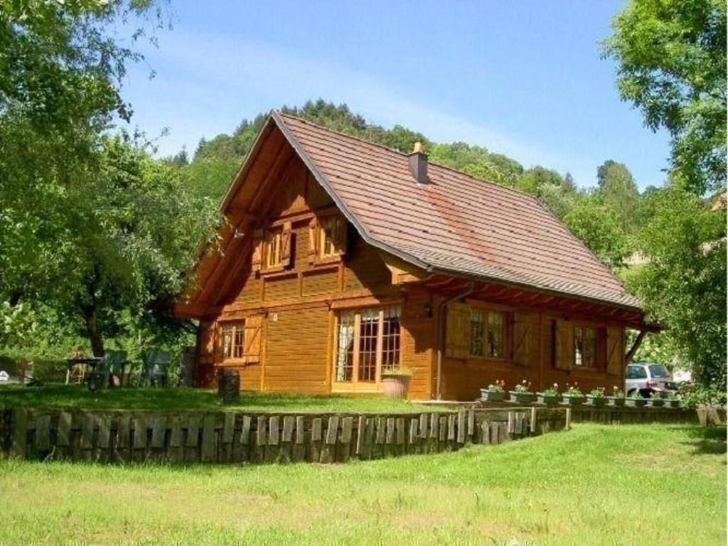Chalet chaleureux Lalaye cheminee
