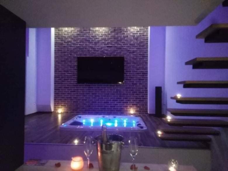 chambre romantique avec spa privatif