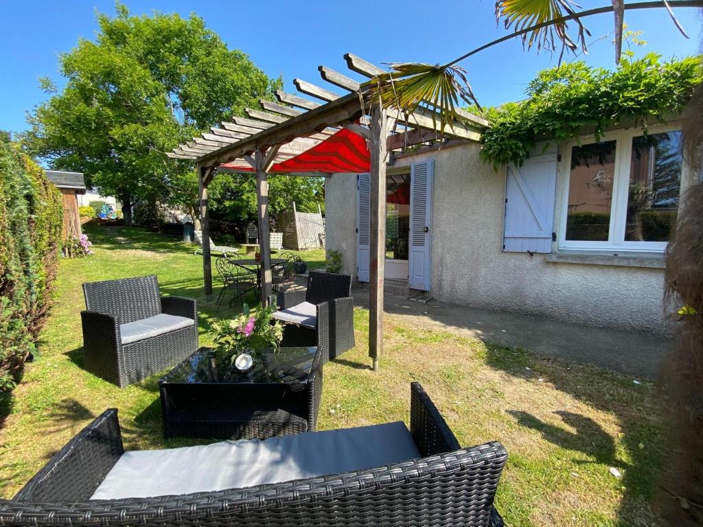 Charming holiday home in a quiet location, near the coast, 2 bicycles