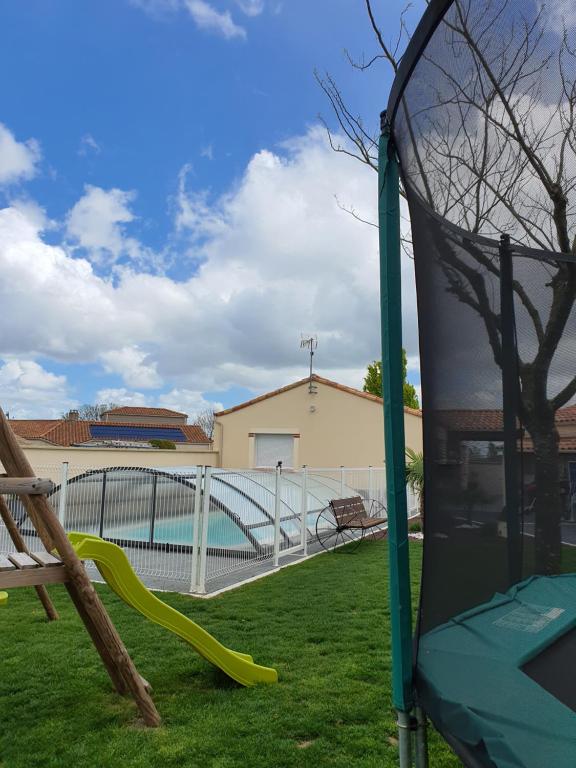 Chez les J-FOLAIS - 3 kms Puy duFou - Les Epesses