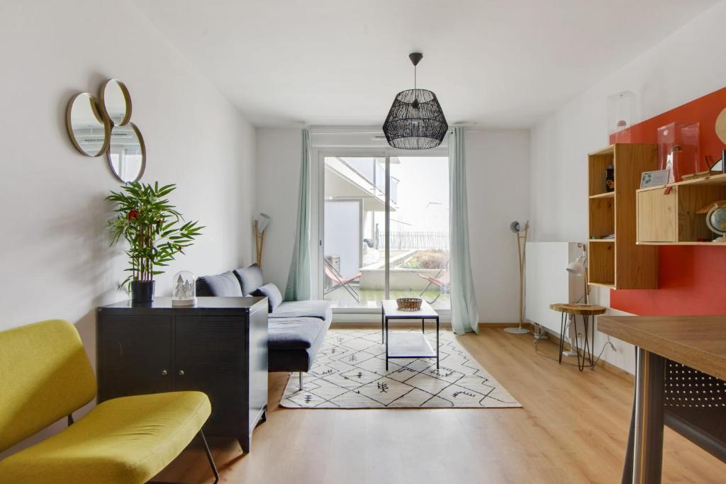 Duplex cosy et lumineux au pied du tram
