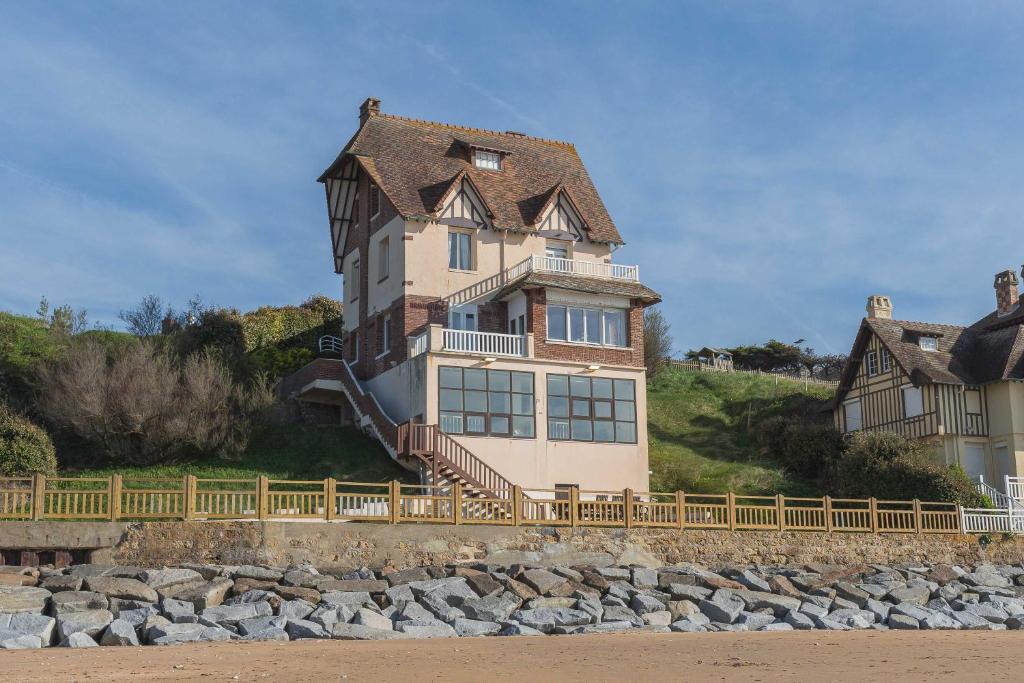 La Benervilloise Villa les pieds dans l'eau