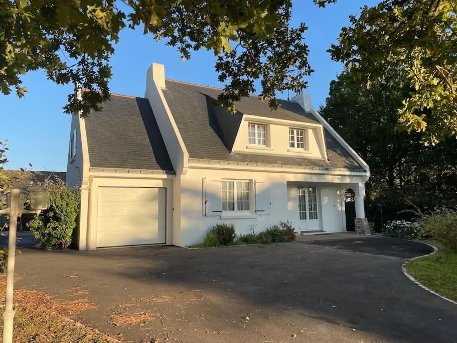 Family House with large garden near beach