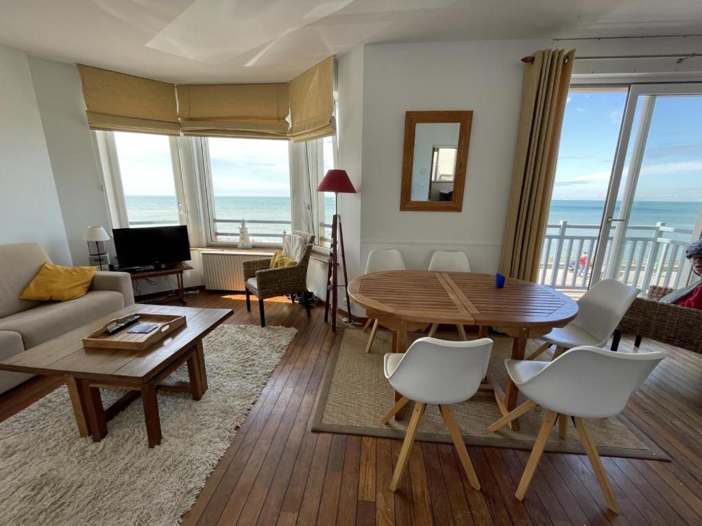 Charmant Apt 2 Chambres, Balcon, Parking, Proche Village, Vue Mer - FR-1-376-49