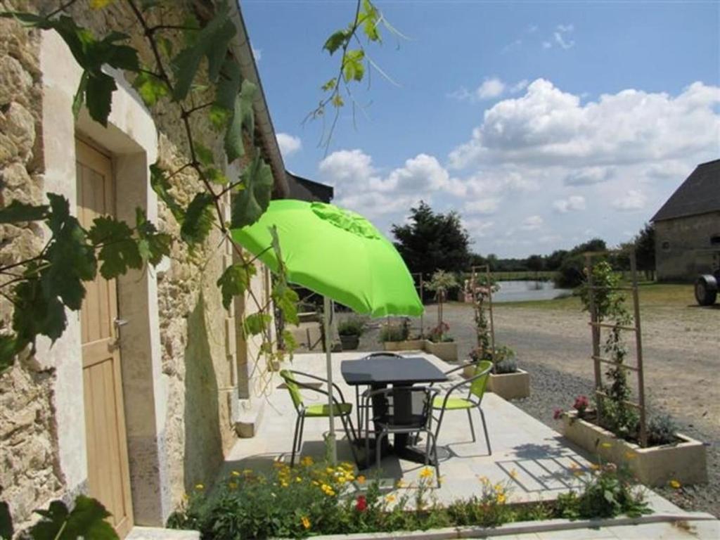 Gîte rural proche du Mans avec terrasse, pêche, et Wifi – idéal pour séjour tranquille en famille - FR-1-410-204