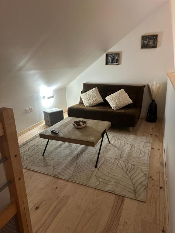 Gîte La Grange 8personnes au sein d'un élevage de Chevaux