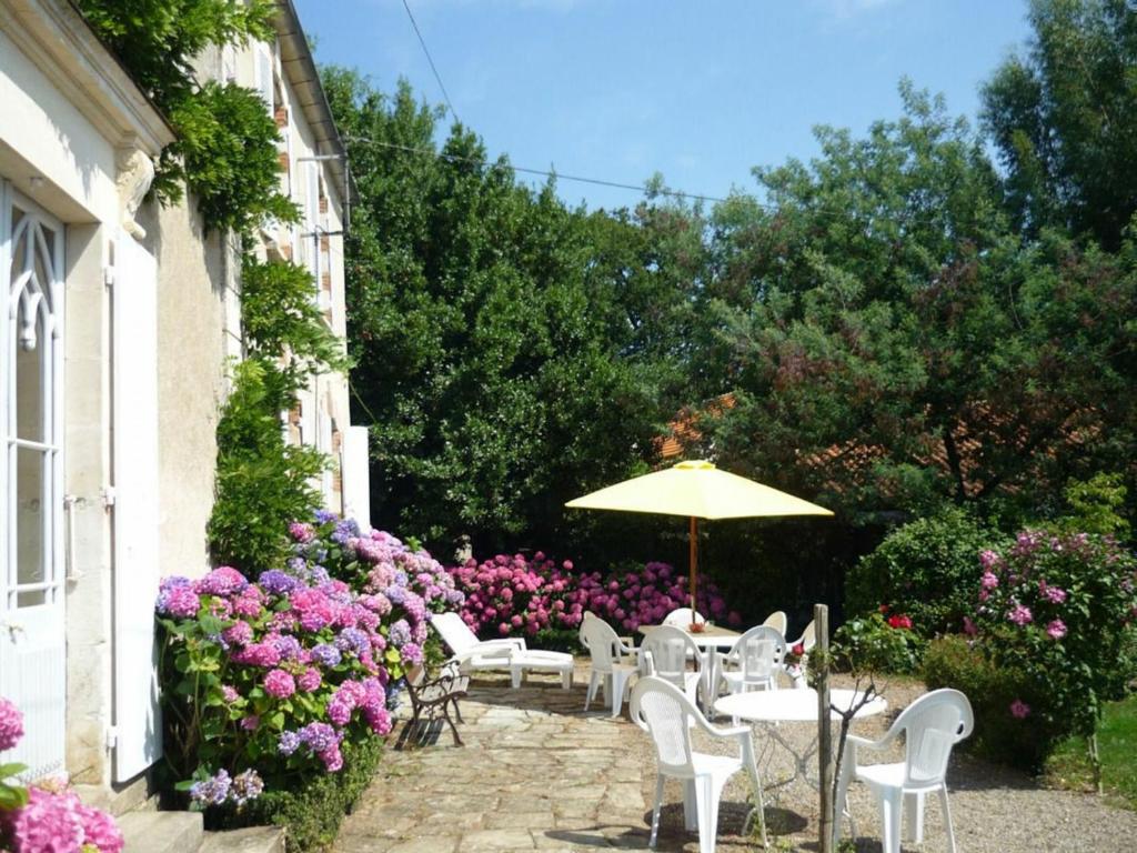 Gîte de charme avec 7 couchages, piscine, activités en pleine nature et animaux à proximité - FR-1-426-239