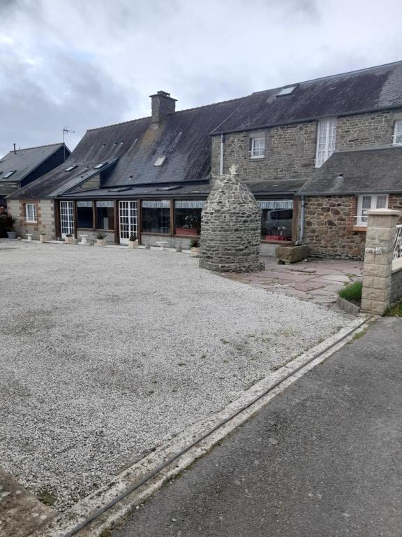gite proche du mt st michel
