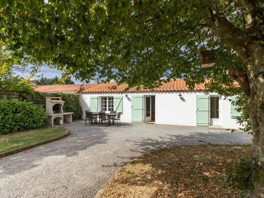 Ferme rénovée avec jardin clos, proche plages, Pornic et Nantes - vélos, terrain de pétanque, équipements bébé - FR-1-306-825