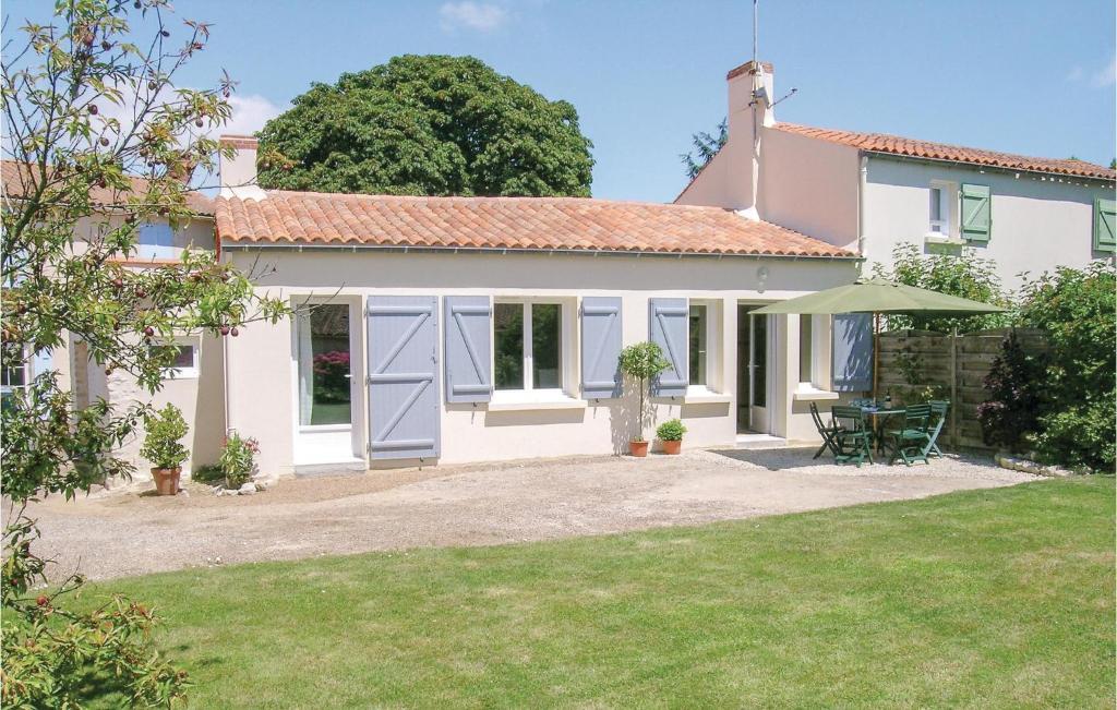 Lovely Home In La Jonchere With Heated Swimming Pool