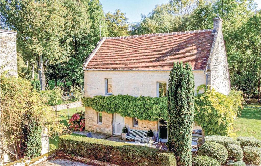 3 Bedroom Gorgeous Home In Fontaine-Henry