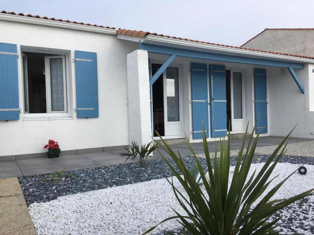 Charmant T3 proche plage, terrasse et jardin clos, quartier calme. - FR-1-92-879