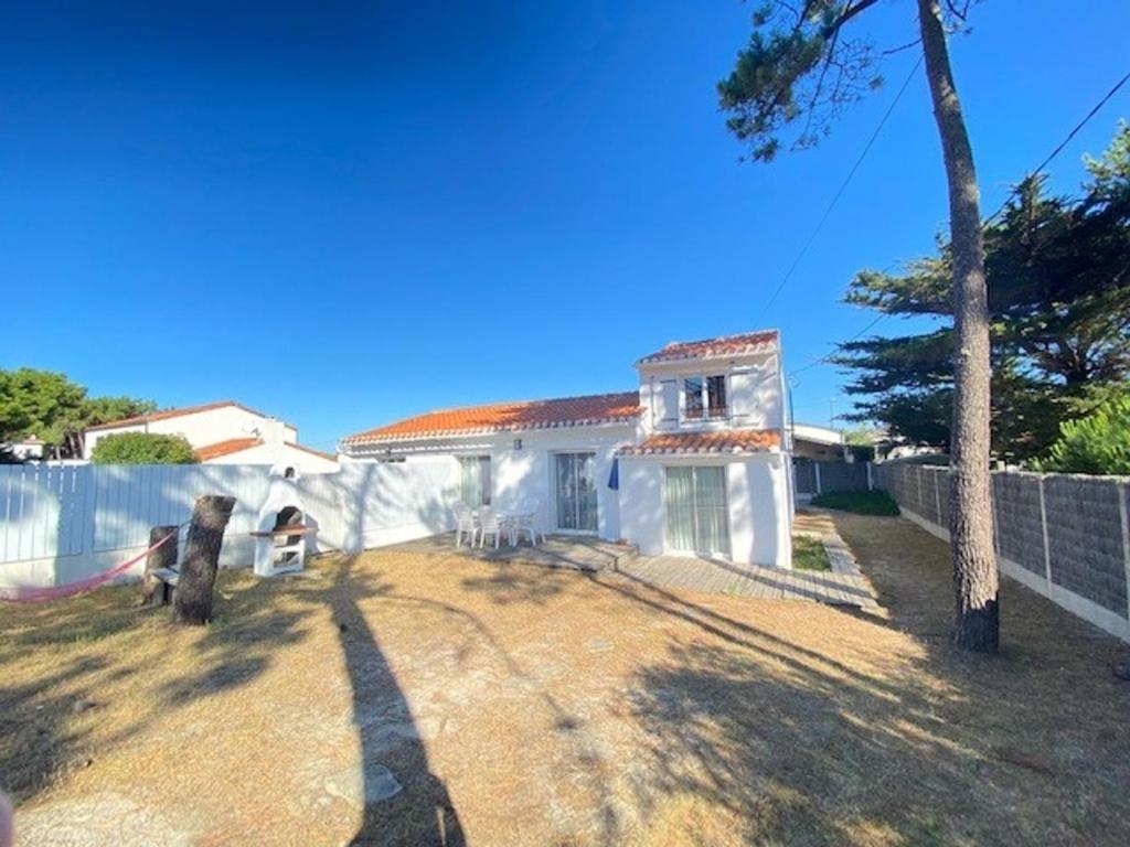 QUARTIER DU MARAIS GIRARD - MER A PIED ( 300m) - MAISON RENOVEE - ACCES WIFI - FR-1-231-205