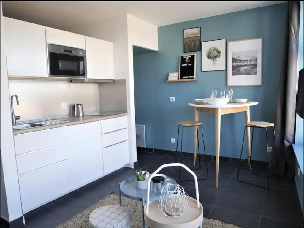 Studio tout équipé, proche gares