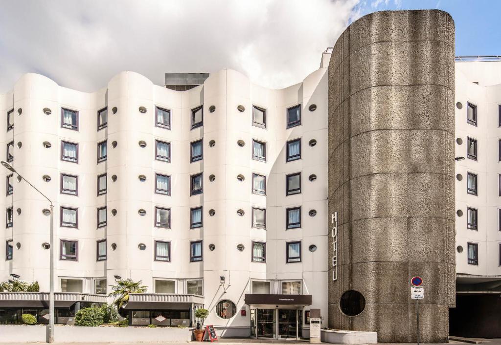 B&B HOTEL Orléans Centre Foch