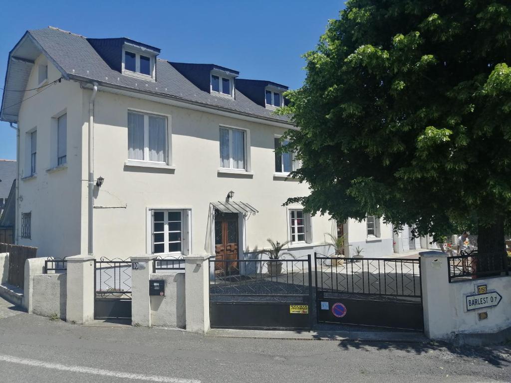 LA MAISON DE BARLEST - LOURDES