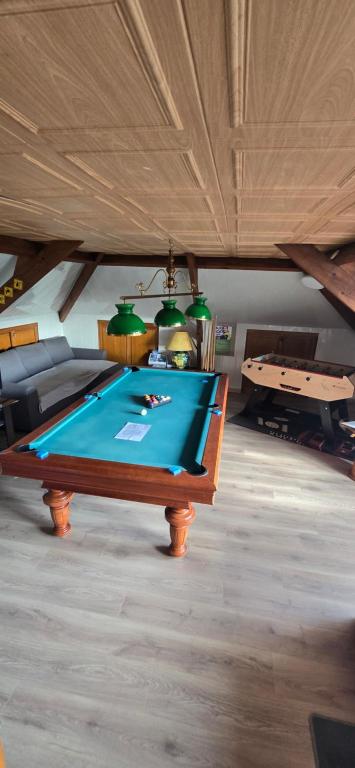 La maison du bonheur proche plage composée de 2 appartement et d'une belle terrasse