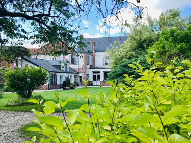 LOGIS HÔTEL-RESTAURANT - Le Moulin d'Artres