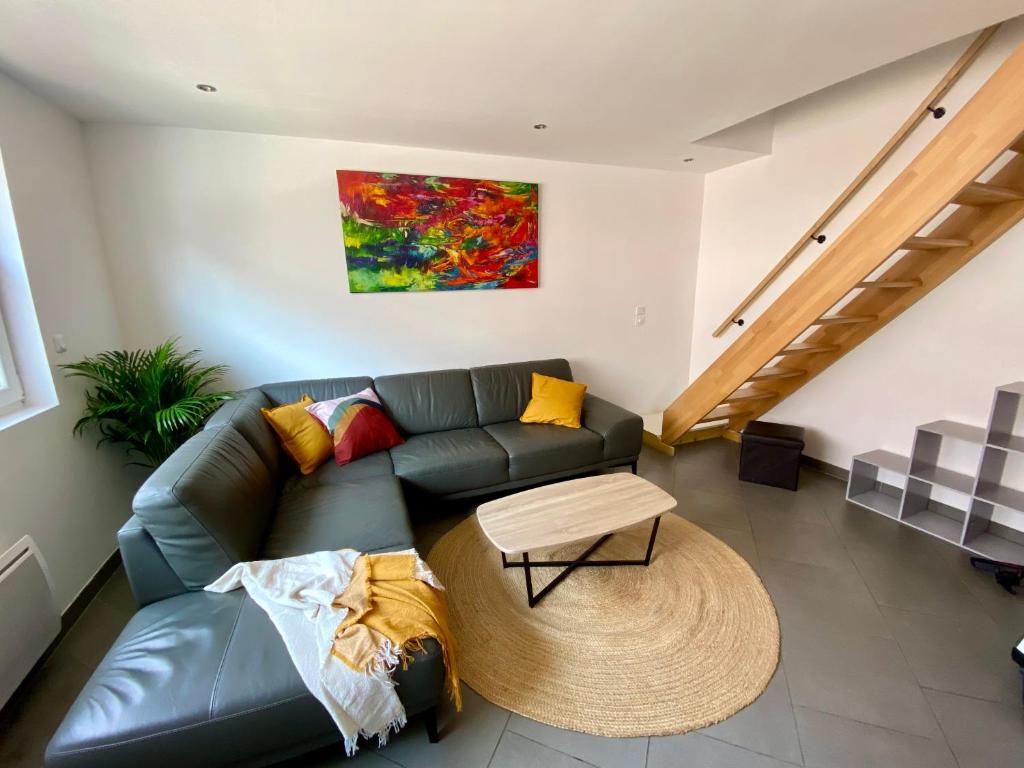 Grande chambre dans loft à deux pas de la plage