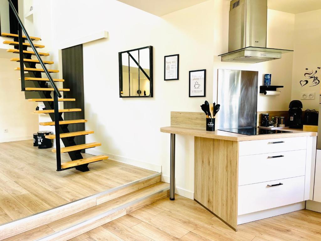 Loft de charme avec parking, jardin et terrasse