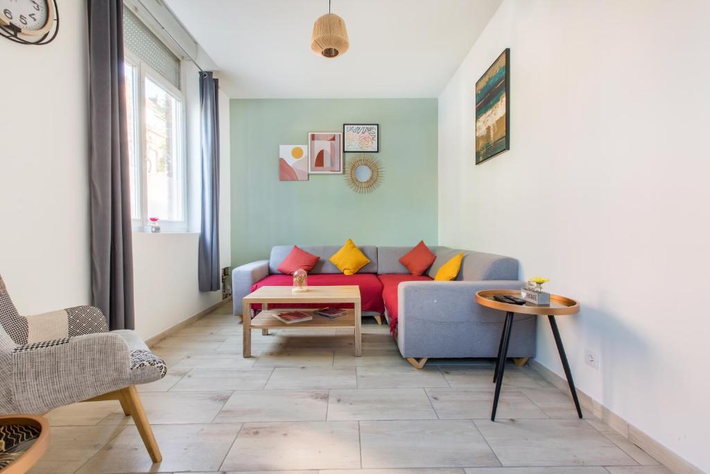 Roubaix - Beautiful 4 bedrooms house with terrace!