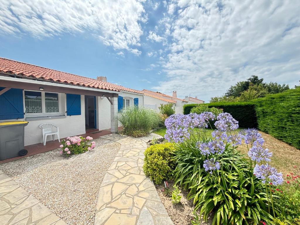 Maison 3 chambres au calme avec jardin clos, terrasse et parking, à 4km de la plage des Sables d'Olonne - FR-1-197-609