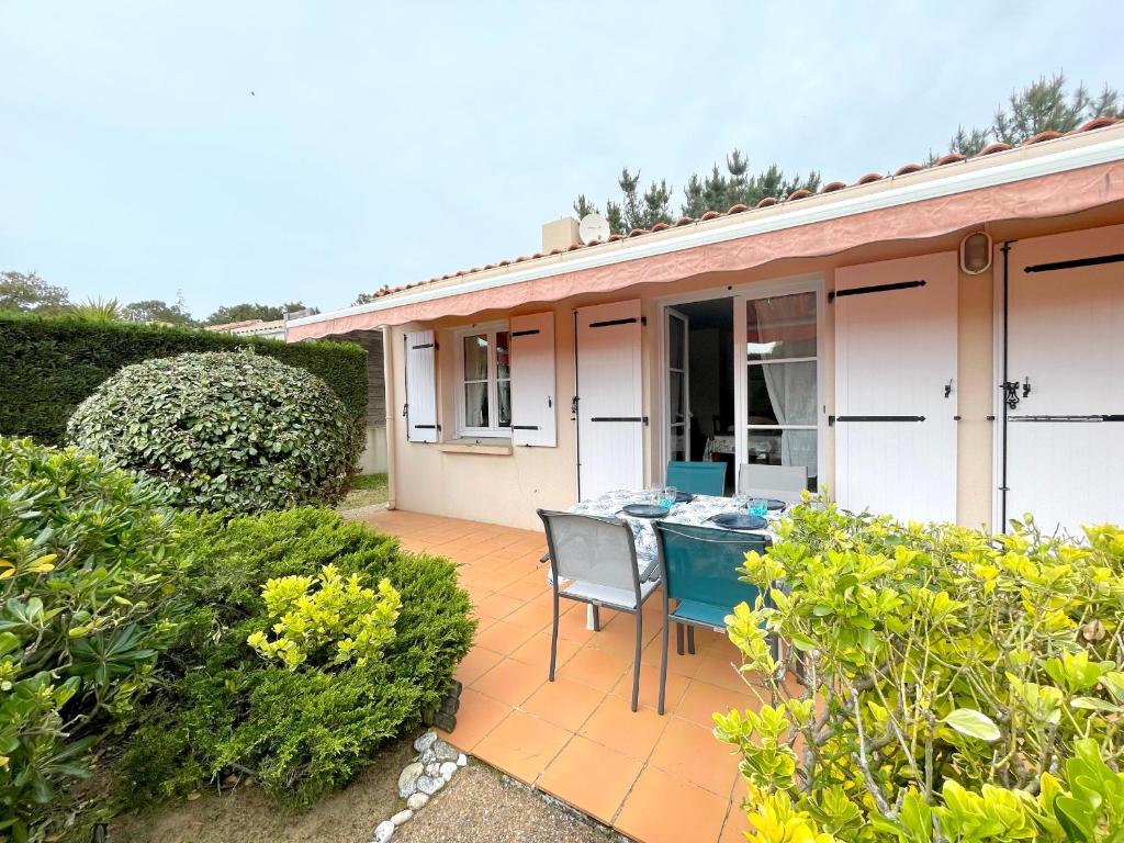 Agréable maison 2 chambres - 500 m de la mer - Proche quartier de La Parée - WIFI - FR-1-231-320