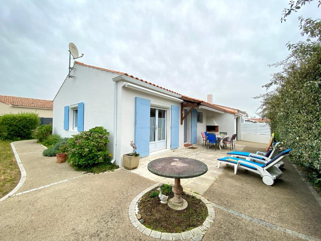 Maison 3 chambres (5 pers) à 400m de la plage avec jardin clos, parking & WIFI à Brétignolles-sur-Mer - FR-1-231-323