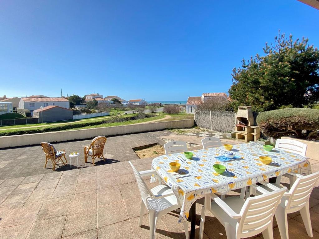 Maison familiale à 400m de la plage avec terrasse de 100m², animaux admis, garage et jardin - FR-1-231-292