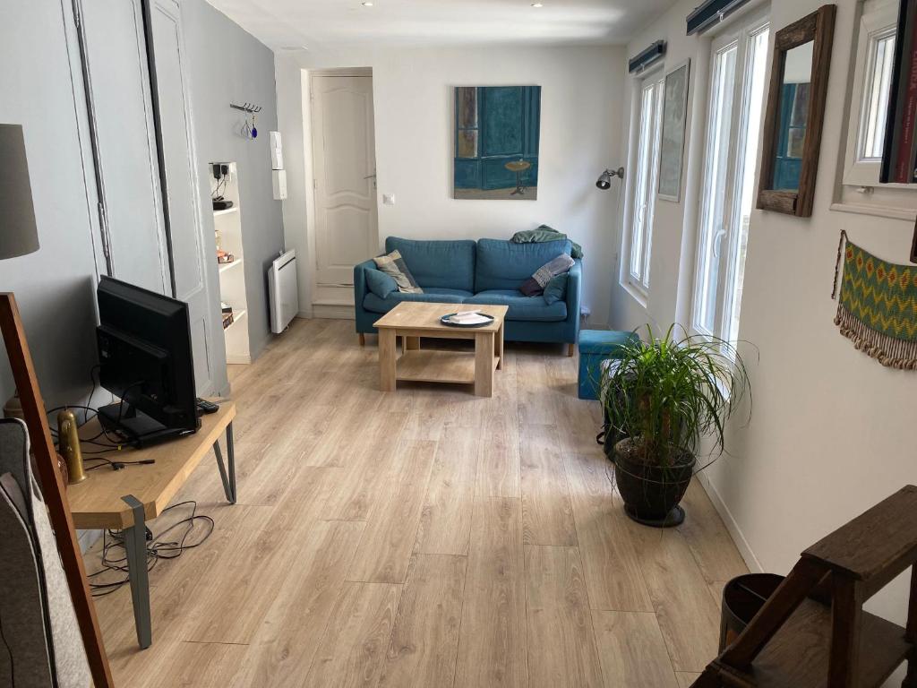 MAISONNETTE de charme avec cour privative Haute-Ville GRANVILLE