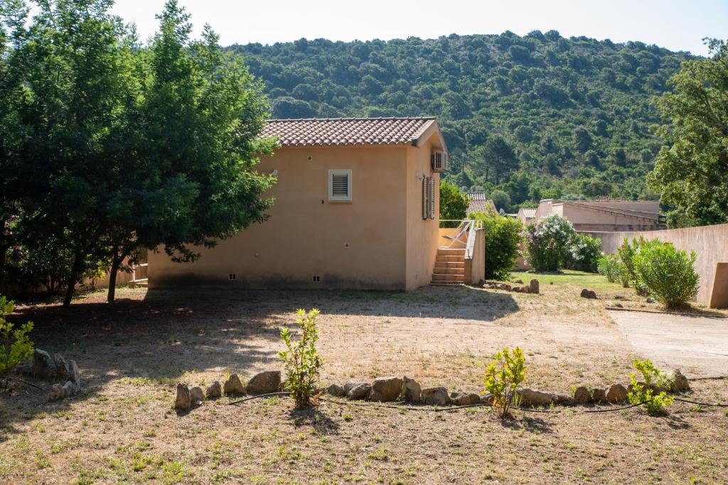 Mini villa indépendante idéale et très bien située