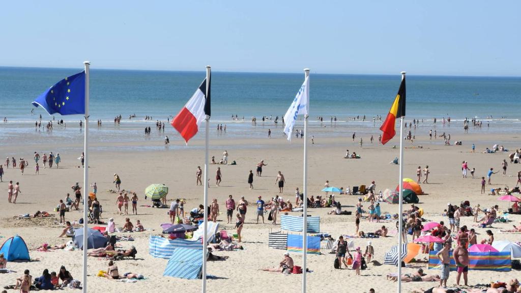 Mobil home 2 chambres vue direct sur mer