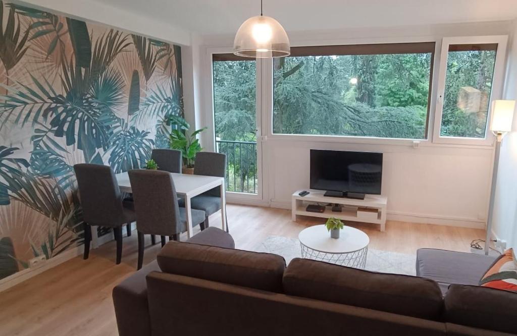 NG SuiteHome - Lille I Tourcoing Winoc - Balnéo - Netflix - Wifi