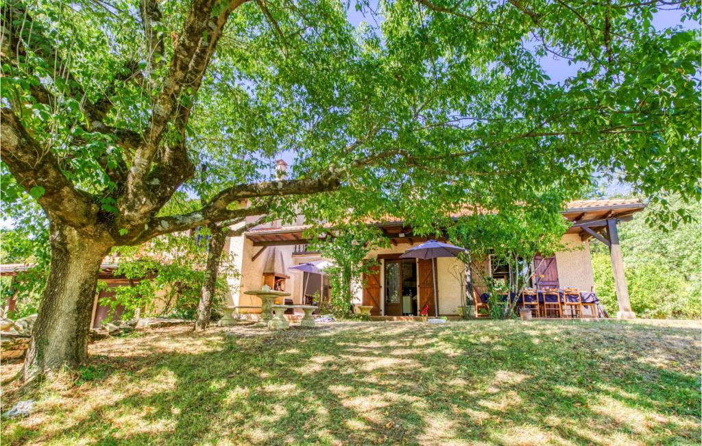 5 Bedroom Cozy Home In Montricoux